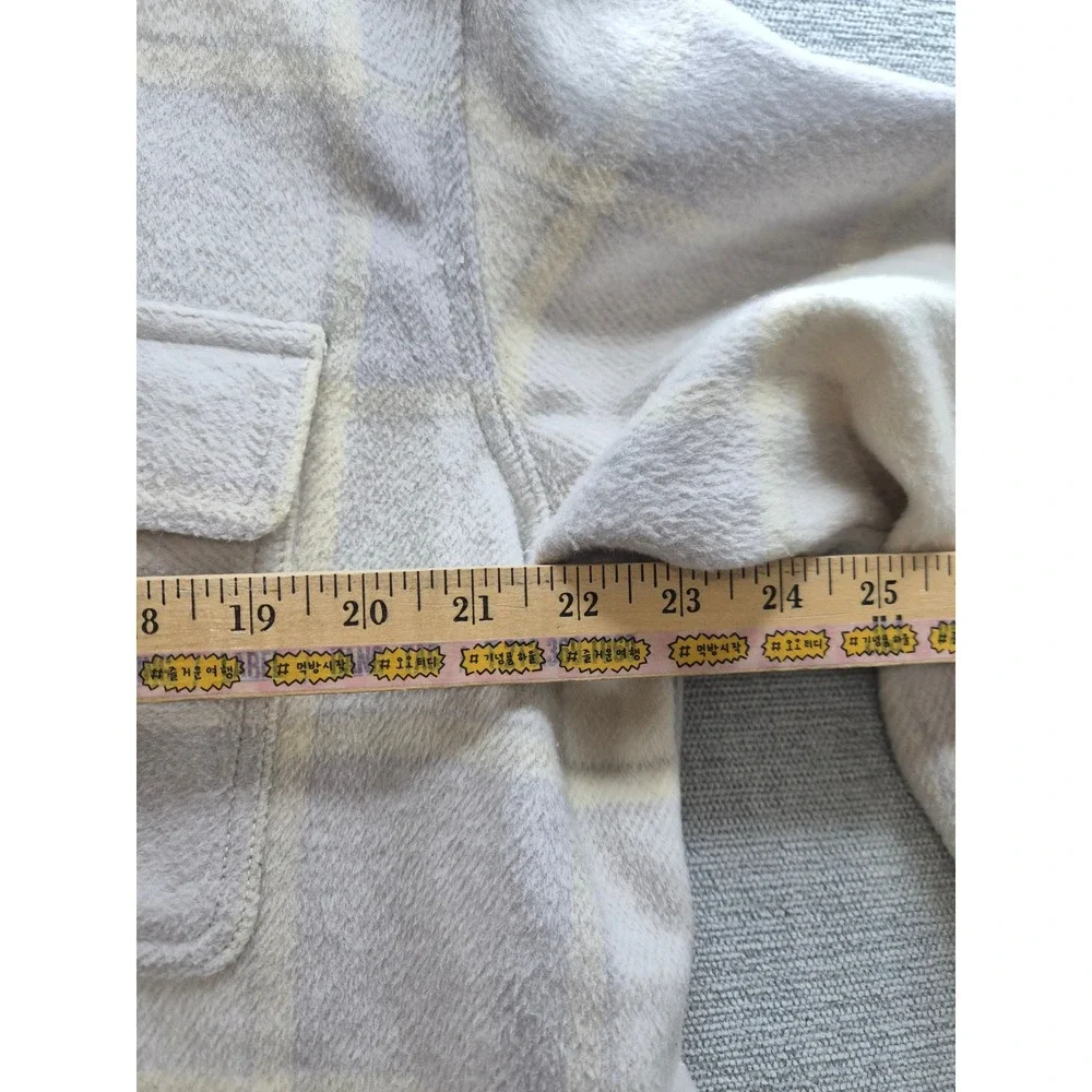 Old Navy Shacket Jacket Womens Large Cream Yellow Plaid Fleece Button Front